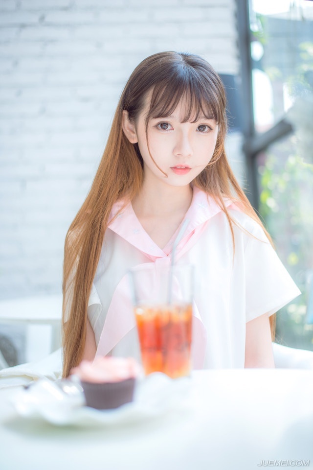善良给对了人，会对你感恩；善良给错了人，会让你寒心。心软给对了人，会对你情深；心软给错了人，会让你痛心。宽容给对了人，会对你热忱；宽容给错了人，会让你窝心。